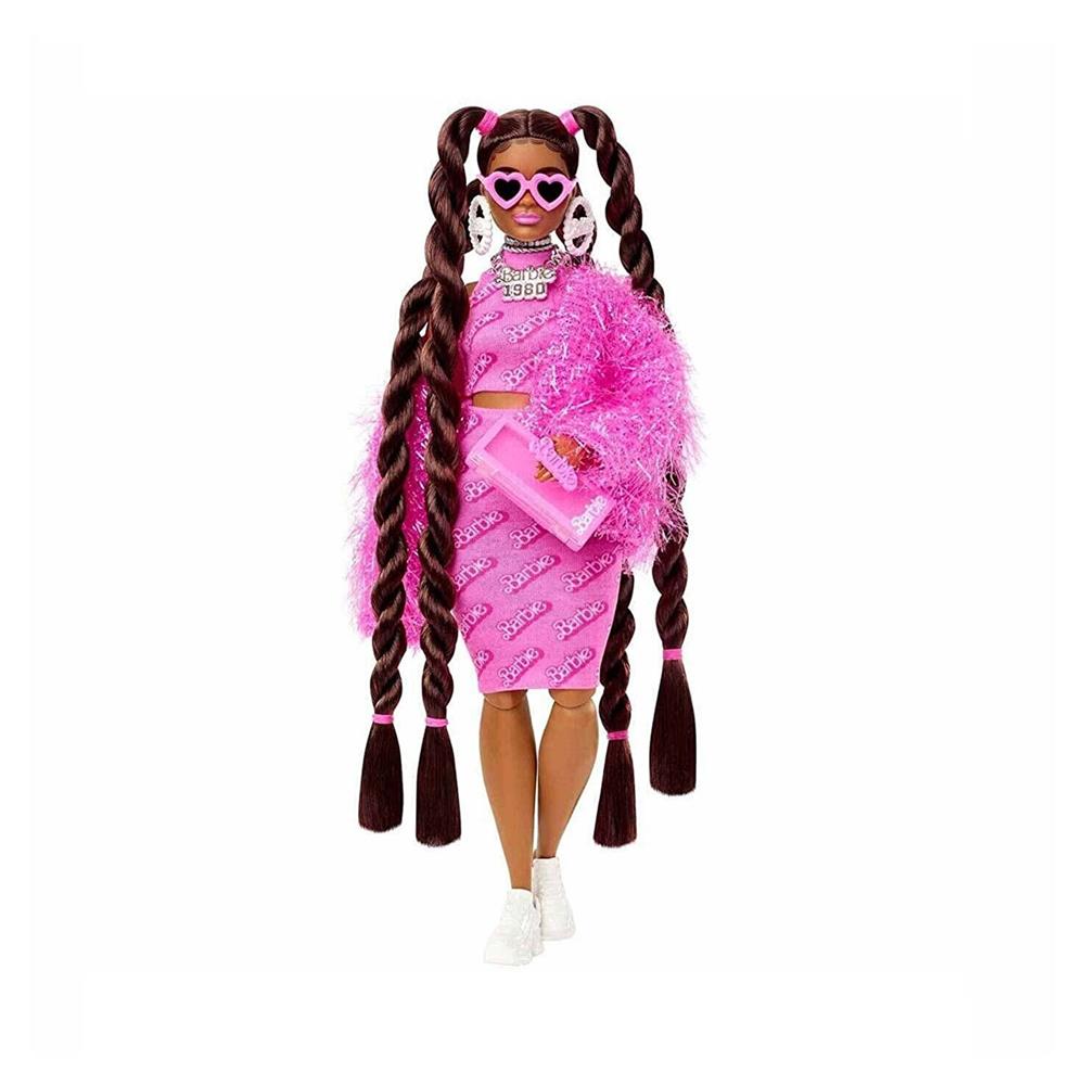 Barbie Extra Nostaljik Kıyafetli HHN06